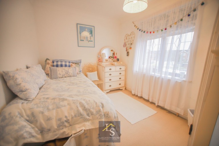 Images for Lausanne Road, Bramhall, SK7 EAID:425574707 BID:a331354c-8a27-4290-8521-a2425358b7e6
