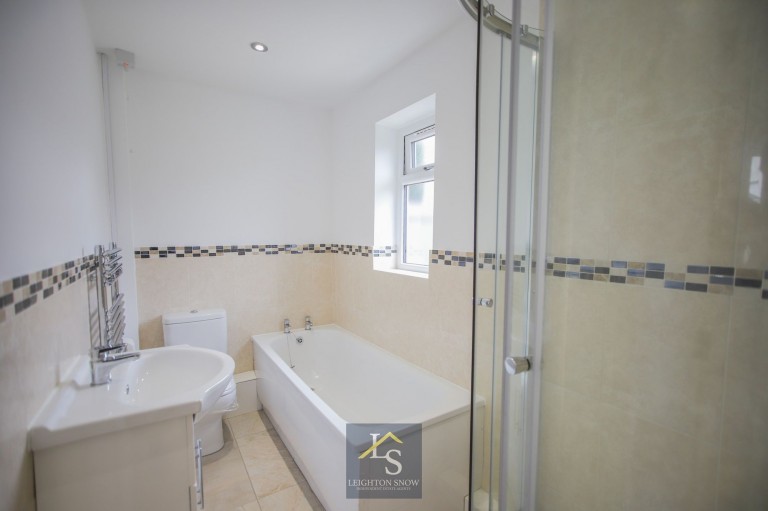 Images for Vernon Road, Poynton, SK12 EAID:425574707 BID:4e9803c7-4032-406b-90d5-01d6ebc98bcc