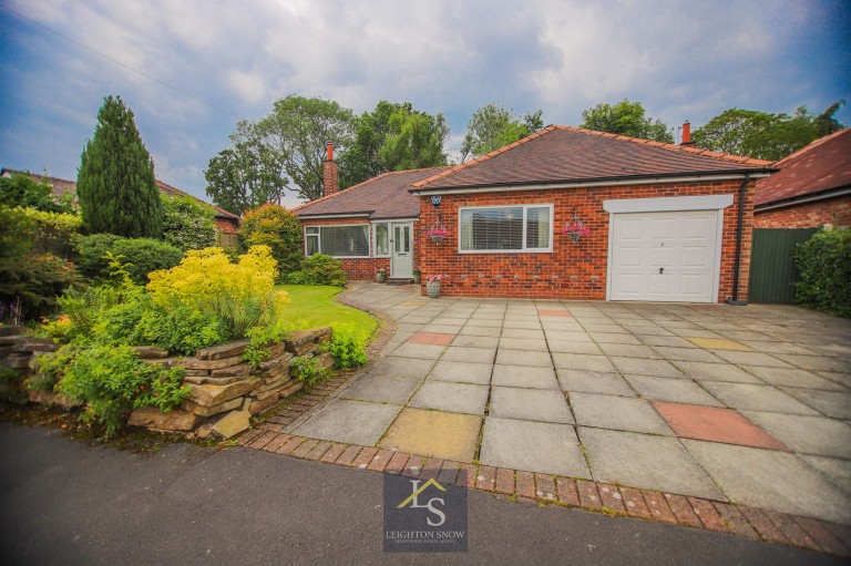 Images for Larchway, Bramhall, SK7 EAID:425574707 BID:a331354c-8a27-4290-8521-a2425358b7e6