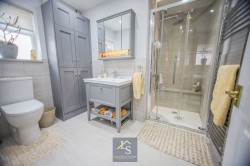 Images for Larchway, Bramhall, SK7