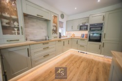 Images for Larchway, Bramhall, SK7