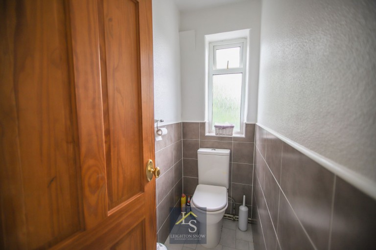 Images for Central Drive, Bramhall, SK7 EAID:425574707 BID:4e9803c7-4032-406b-90d5-01d6ebc98bcc
