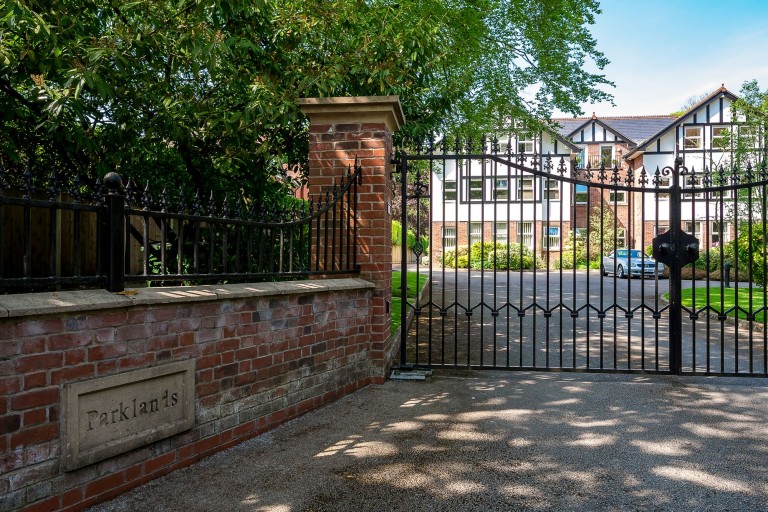 Images for Carrwood Road, Bramhall, SK7 EAID:425574707 BID:a331354c-8a27-4290-8521-a2425358b7e6
