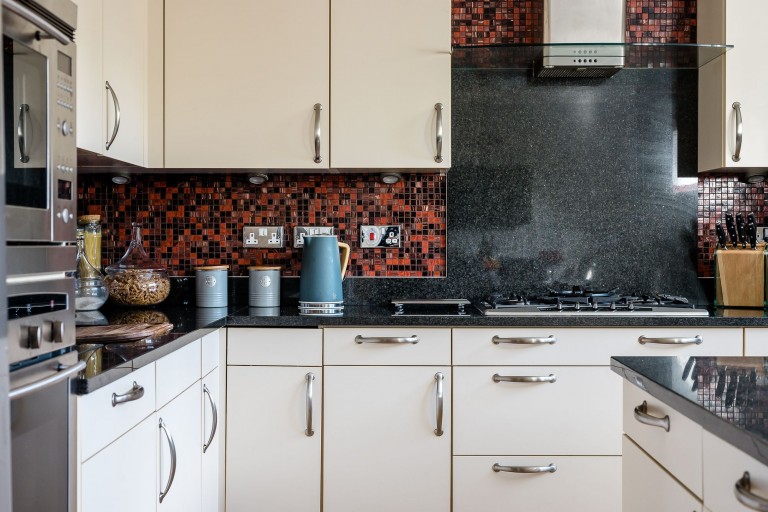 Images for Carrwood Road, Bramhall, SK7 EAID:425574707 BID:a331354c-8a27-4290-8521-a2425358b7e6