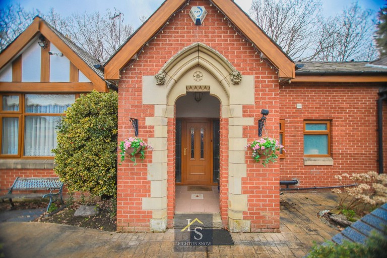 Images for Bramhall Moor Lane, Hazel Grove, SK7 EAID:425574707 BID:4e9803c7-4032-406b-90d5-01d6ebc98bcc