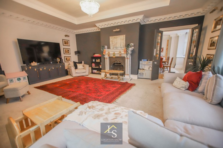 Images for Bramhall Moor Lane, Hazel Grove, SK7 EAID:425574707 BID:4e9803c7-4032-406b-90d5-01d6ebc98bcc