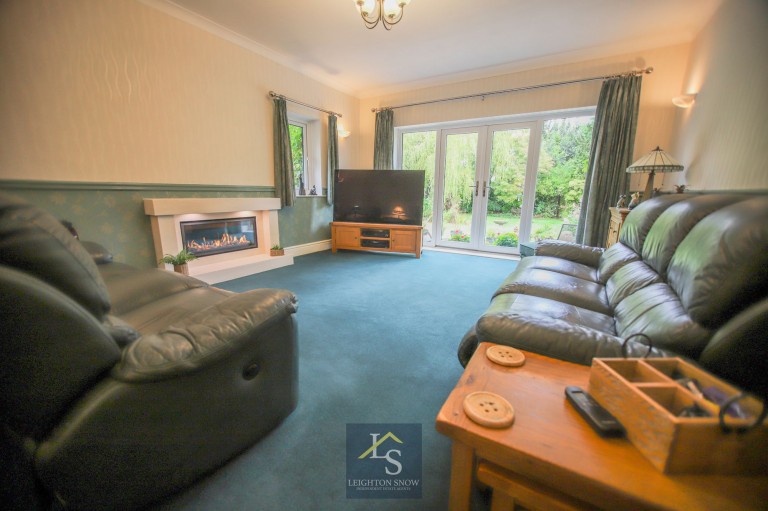Images for Linney Road, Bramhall, SK7 EAID:425574707 BID:a331354c-8a27-4290-8521-a2425358b7e6