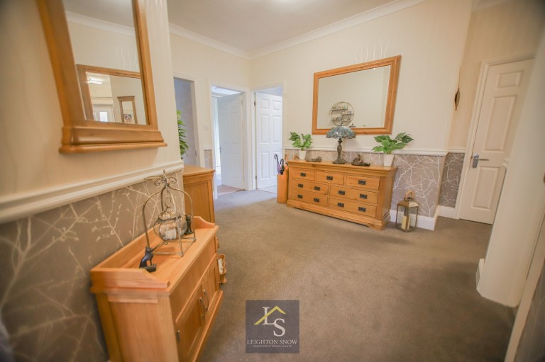 Images for Linney Road, Bramhall, SK7 EAID:425574707 BID:a331354c-8a27-4290-8521-a2425358b7e6