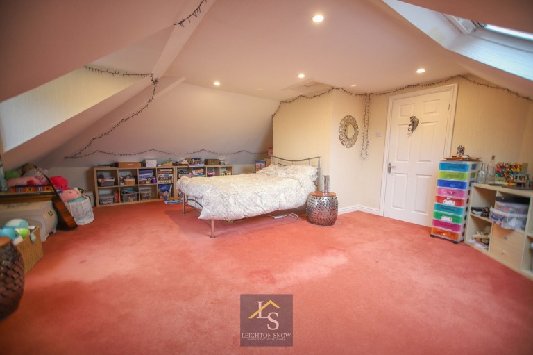 Images for Linney Road, Bramhall, SK7 EAID:425574707 BID:a331354c-8a27-4290-8521-a2425358b7e6