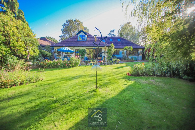 Images for Linney Road, Bramhall, SK7 EAID:425574707 BID:a331354c-8a27-4290-8521-a2425358b7e6