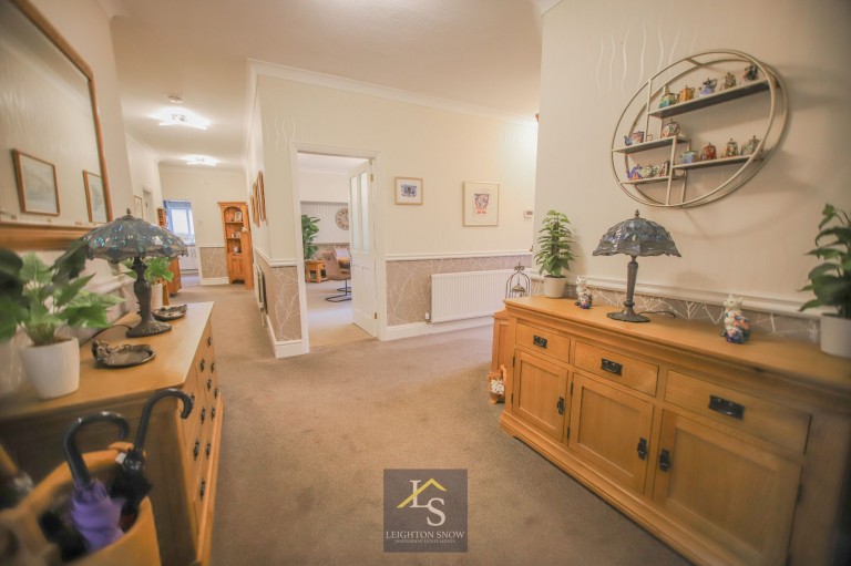 Images for Linney Road, Bramhall, SK7 EAID:425574707 BID:a331354c-8a27-4290-8521-a2425358b7e6