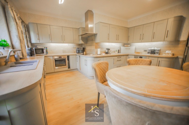 Images for Linney Road, Bramhall, SK7 EAID:425574707 BID:a331354c-8a27-4290-8521-a2425358b7e6