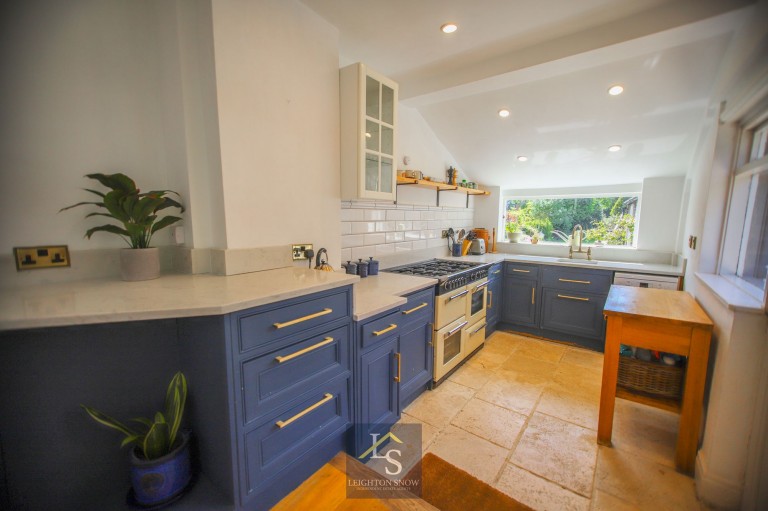Images for Ladythorn Road, Bramhall, SK7 EAID:425574707 BID:a331354c-8a27-4290-8521-a2425358b7e6