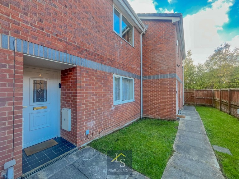 Images for Cheadle Hulme, SK8 EAID:425574707 BID:a331354c-8a27-4290-8521-a2425358b7e6