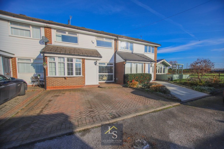 Images for Warton Close, Bramhall, SK7 EAID:425574707 BID:a331354c-8a27-4290-8521-a2425358b7e6