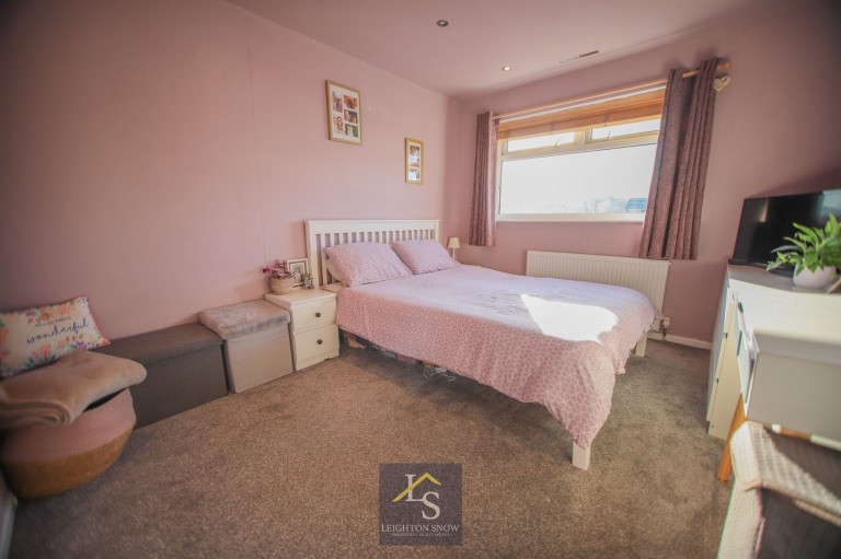 Images for Warton Close, Bramhall, SK7 EAID:425574707 BID:a331354c-8a27-4290-8521-a2425358b7e6