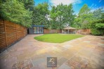 Field Close, Bramhall, sk7
