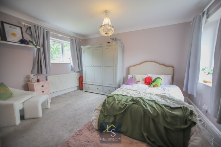 Images for Field Close, Bramhall, SK7 EAID:425574707 BID:a331354c-8a27-4290-8521-a2425358b7e6