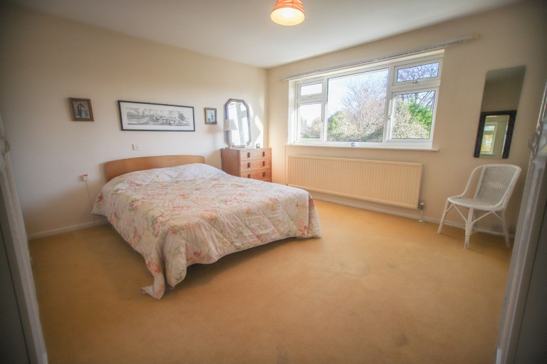 Images for Rossall Drive, Bramhall, SK7 EAID:425574707 BID:a331354c-8a27-4290-8521-a2425358b7e6