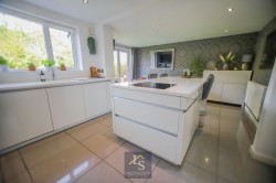 Images for Bowen Close, Bramhall, SK7