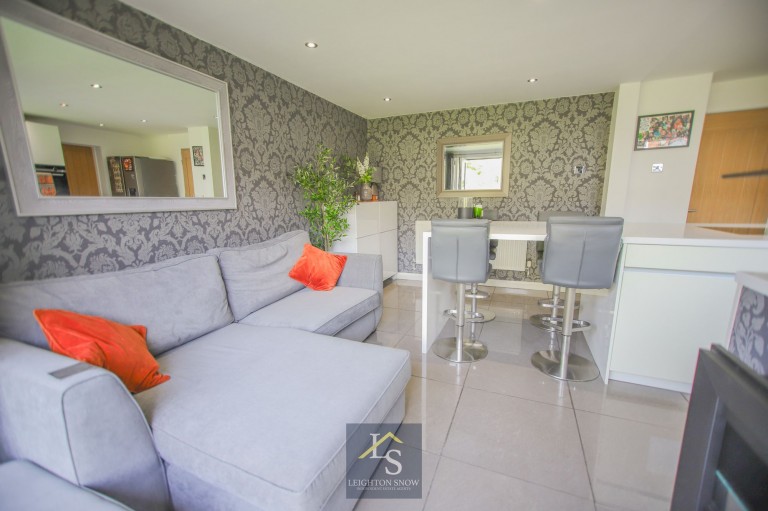 Images for Bowen Close, Bramhall, SK7 EAID:425574707 BID:a331354c-8a27-4290-8521-a2425358b7e6