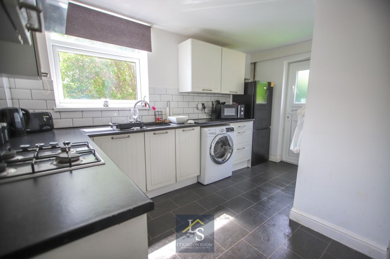 Images for North Park Road, Bramhall, SK7 EAID:425574707 BID:a331354c-8a27-4290-8521-a2425358b7e6