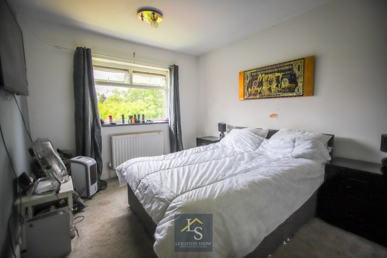 Images for North Park Road, Bramhall, SK7 EAID:425574707 BID:a331354c-8a27-4290-8521-a2425358b7e6