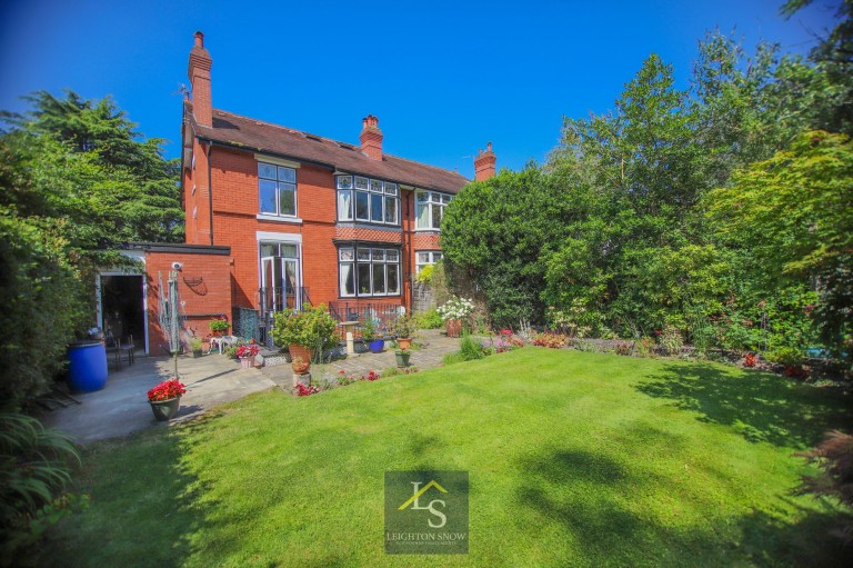 Images for Davenport Park Road, Stockport, SK2 EAID:425574707 BID:a331354c-8a27-4290-8521-a2425358b7e6