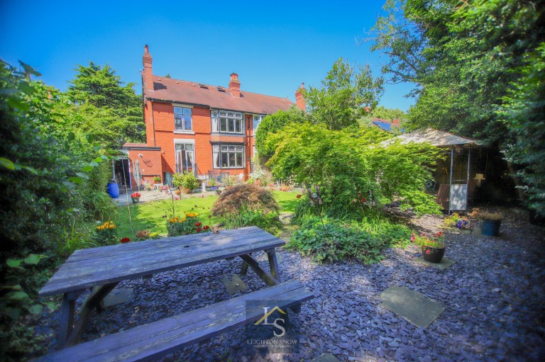 Images for Davenport Park Road, Stockport, SK2 EAID:425574707 BID:a331354c-8a27-4290-8521-a2425358b7e6