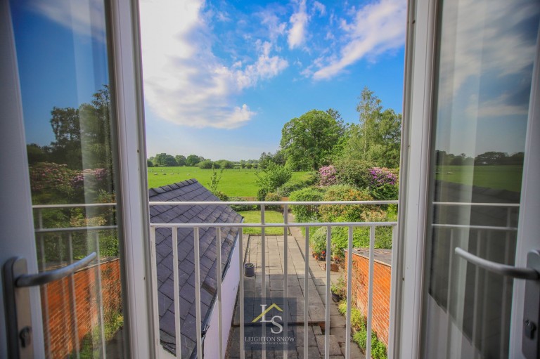 Images for Moor Lane, Woodford, SK7 EAID:425574707 BID:a331354c-8a27-4290-8521-a2425358b7e6