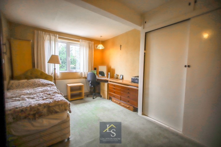 Images for Central Drive, Bramhall, SK7 EAID:425574707 BID:a331354c-8a27-4290-8521-a2425358b7e6