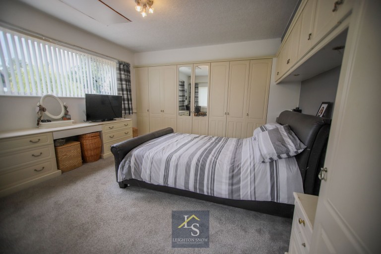 Images for Valley Close, Cheadle, SK8 EAID:425574707 BID:a331354c-8a27-4290-8521-a2425358b7e6