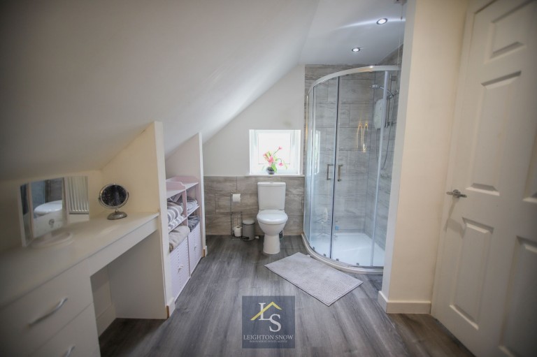Images for Valley Close, Cheadle, SK8 EAID:425574707 BID:a331354c-8a27-4290-8521-a2425358b7e6