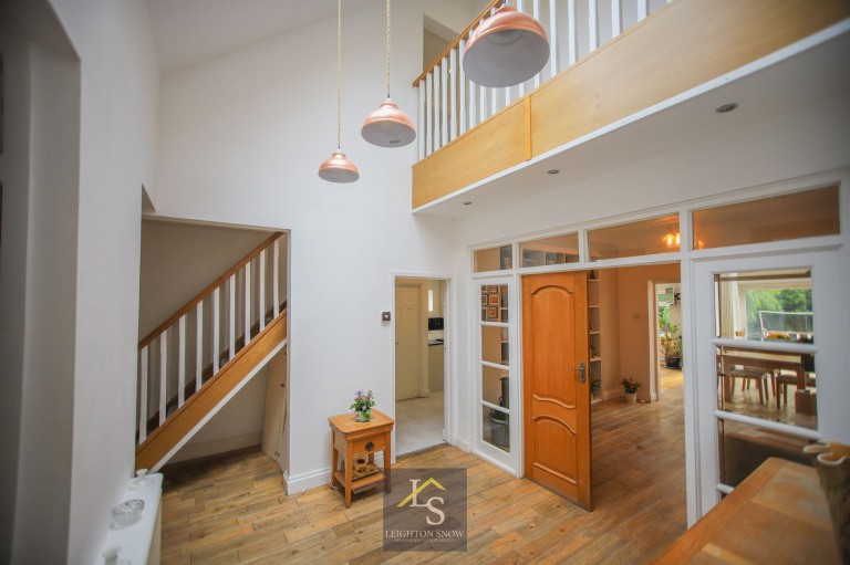 Images for Valley Close, Cheadle, SK8 EAID:425574707 BID:a331354c-8a27-4290-8521-a2425358b7e6