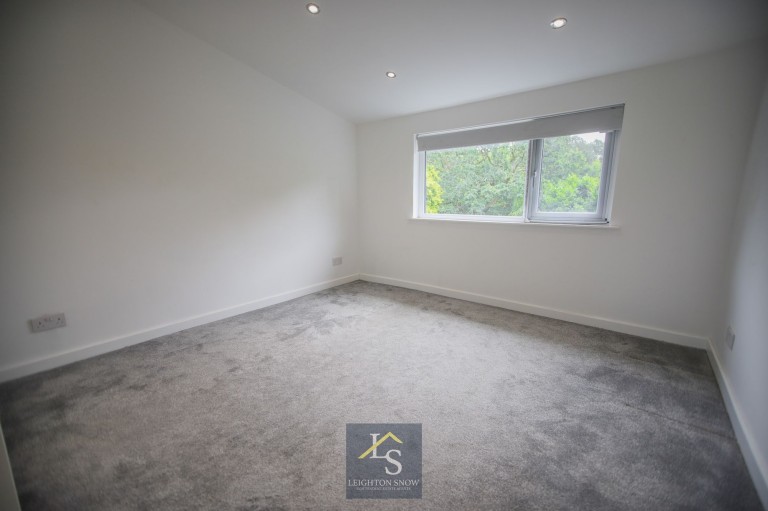 Images for Valley Close, Cheadle, SK8 EAID:425574707 BID:a331354c-8a27-4290-8521-a2425358b7e6
