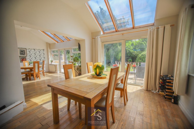 Images for Valley Close, Cheadle, SK8 EAID:425574707 BID:a331354c-8a27-4290-8521-a2425358b7e6