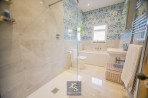 Bramhall Lane South, Bramhall, sk7