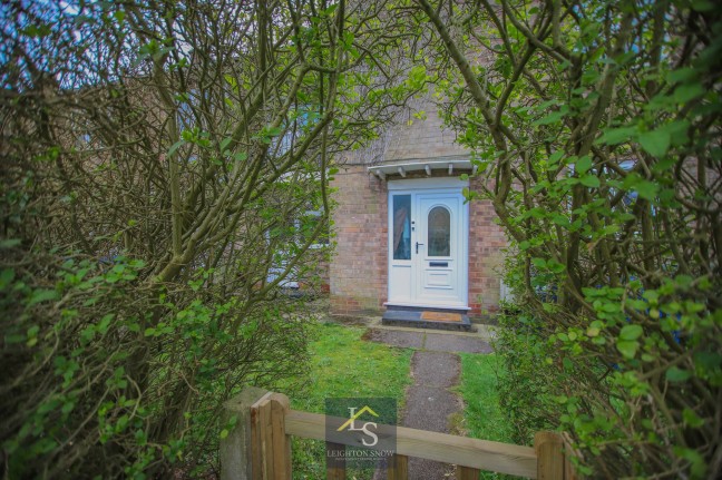 North Park Road, Bramhall, sk7