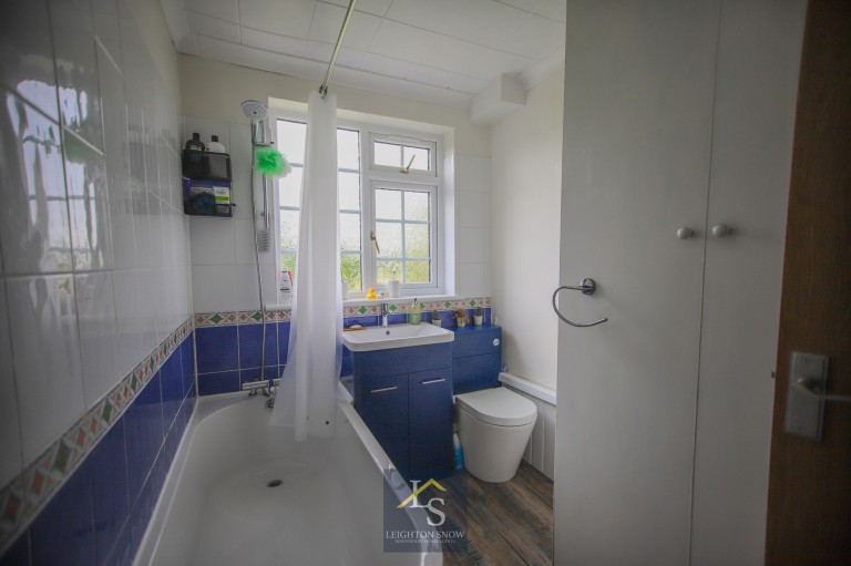 Images for King Street, Woodford, SK7 EAID:425574707 BID:a331354c-8a27-4290-8521-a2425358b7e6