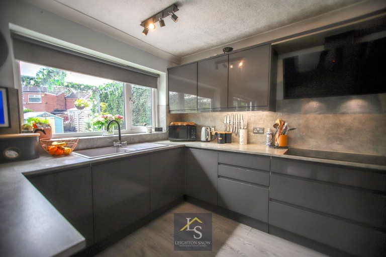 Images for Thorn Grove, Cheadle Hulme, SK8 EAID:425574707 BID:a331354c-8a27-4290-8521-a2425358b7e6