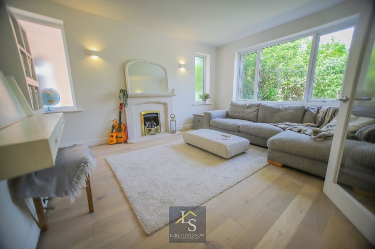 Images for Robins Close, Bramhall, SK7 EAID:425574707 BID:a331354c-8a27-4290-8521-a2425358b7e6