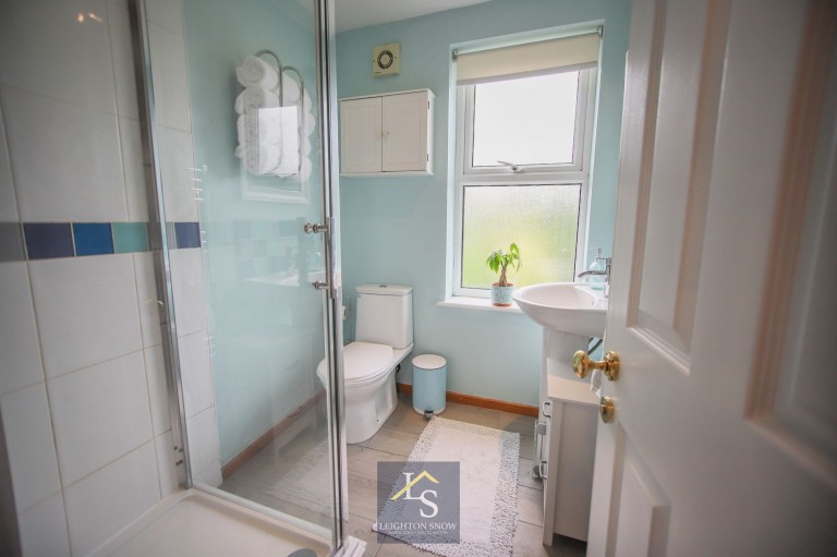Images for Woodfield Road, Cheadle Hulme, SK8 EAID:425574707 BID:a331354c-8a27-4290-8521-a2425358b7e6