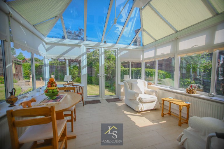 Images for Lawton Avenue, Bramhall, SK7 EAID:425574707 BID:a331354c-8a27-4290-8521-a2425358b7e6
