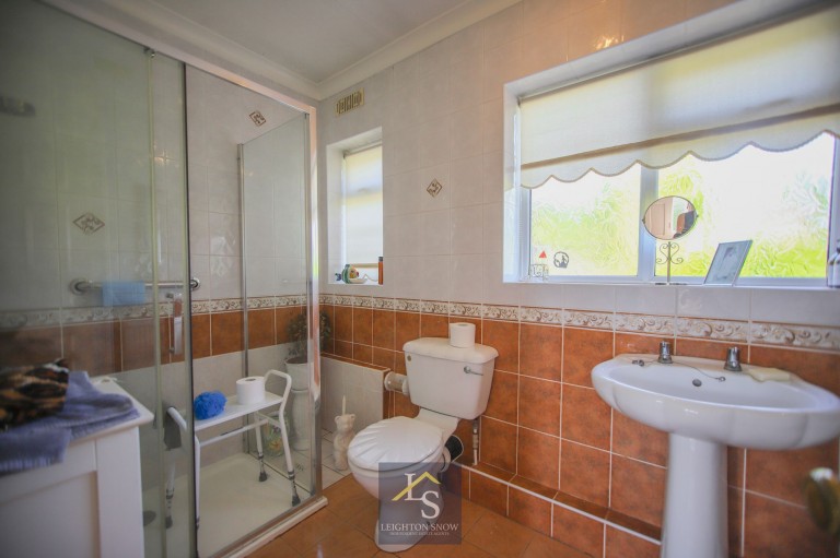 Images for Lawton Avenue, Bramhall, SK7 EAID:425574707 BID:a331354c-8a27-4290-8521-a2425358b7e6