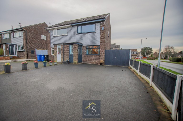 Images for Bickerton Drive, Hazel Grove, SK7 EAID:425574707 BID:a331354c-8a27-4290-8521-a2425358b7e6
