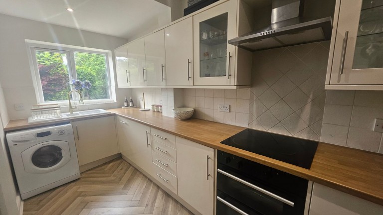 Images for The Crescent, Stockport, SK3 EAID:425574707 BID:4e9803c7-4032-406b-90d5-01d6ebc98bcc