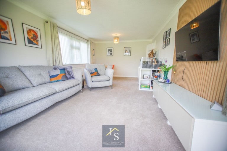 Images for Dairyground Road, Bramhall, SK7 EAID:425574707 BID:a331354c-8a27-4290-8521-a2425358b7e6