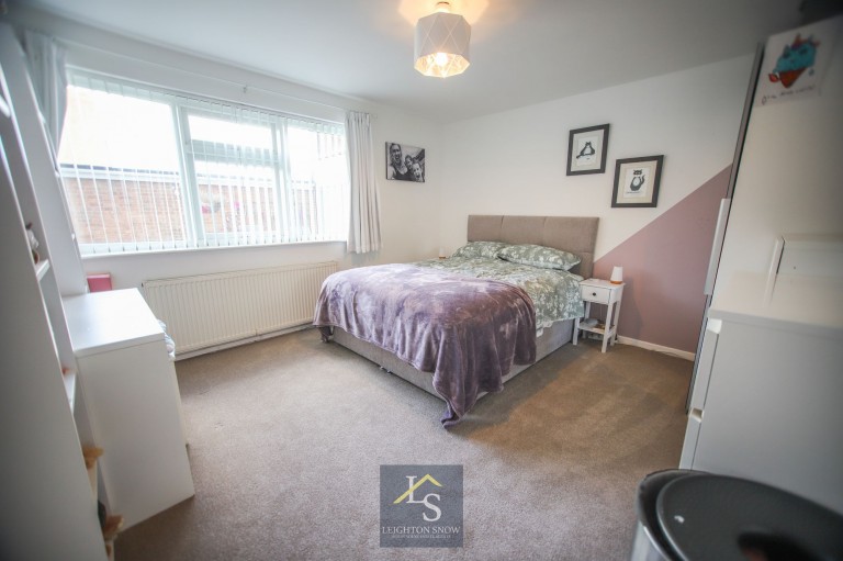 Images for Dairyground Road, Bramhall, SK7 EAID:425574707 BID:a331354c-8a27-4290-8521-a2425358b7e6