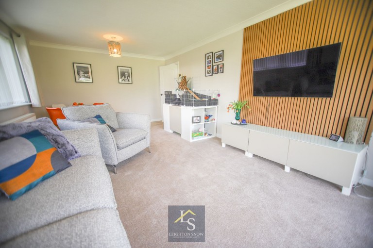 Images for Dairyground Road, Bramhall, SK7 EAID:425574707 BID:a331354c-8a27-4290-8521-a2425358b7e6