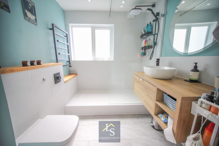 Images for Dairyground Road, Bramhall, SK7 EAID:425574707 BID:a331354c-8a27-4290-8521-a2425358b7e6